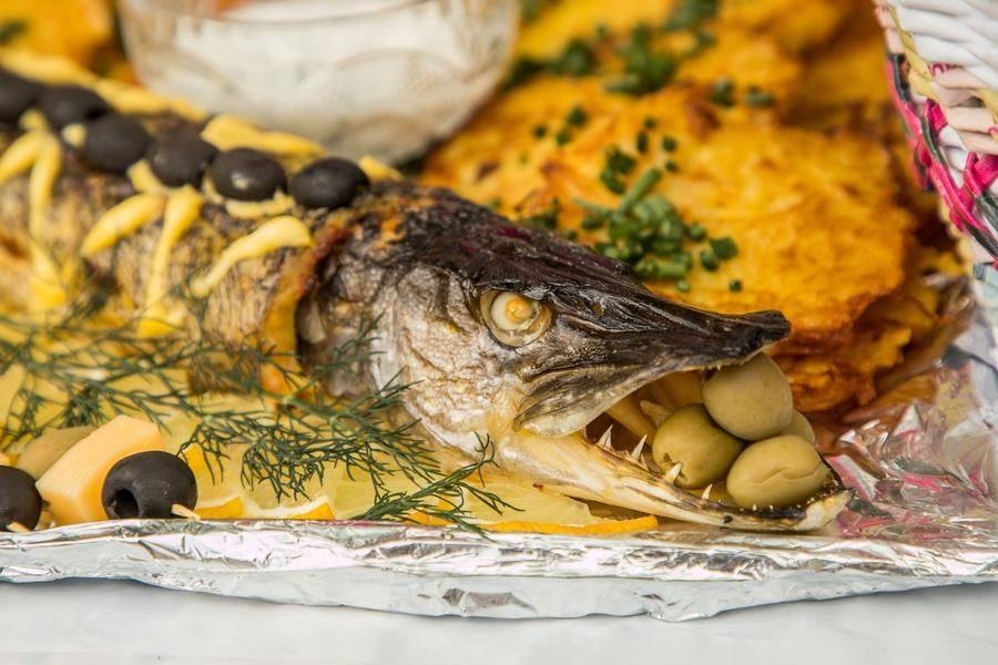 Just take the stuffed pike — it’s worth it on its own!