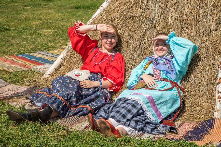 It offers not only cozy spots to relax…