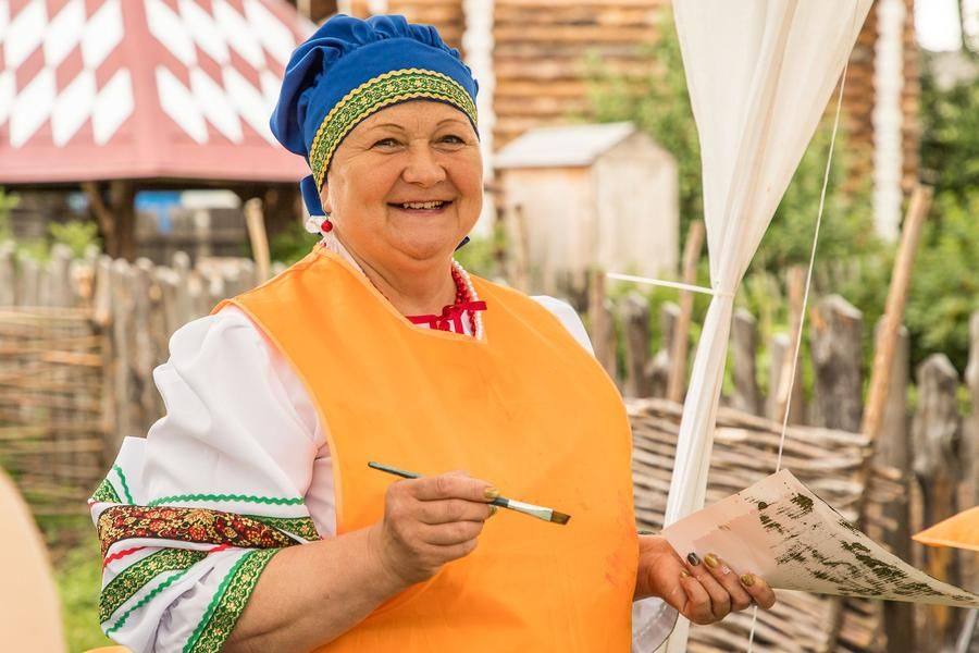 This year, 7 teams of artists from the Omsk Region and other parts of Russia are competing