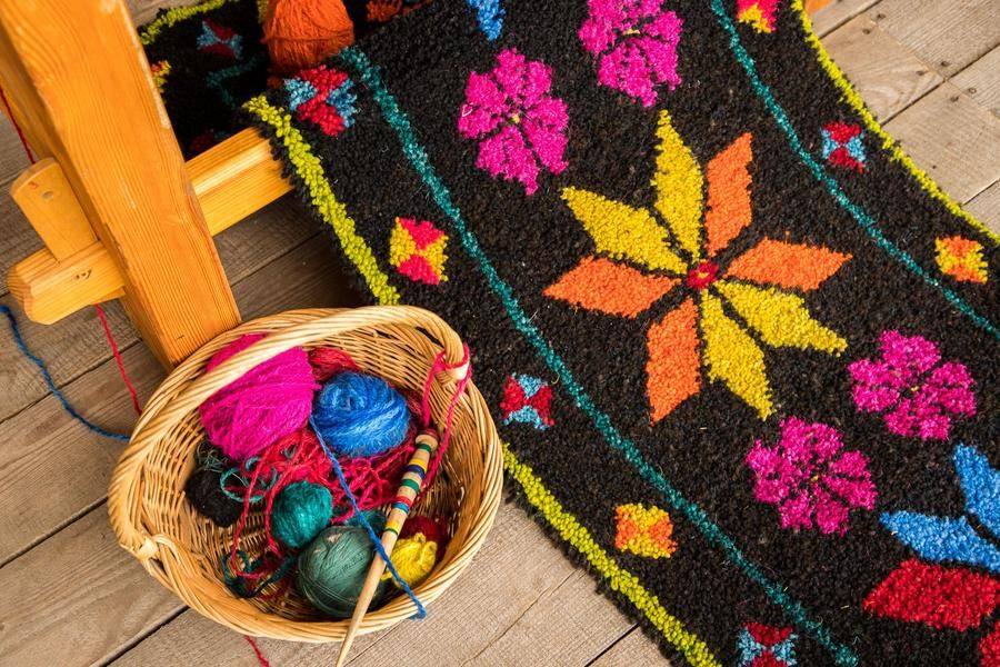 On the tour, visitors can see a collection of rugs and try Chaldon cuisine