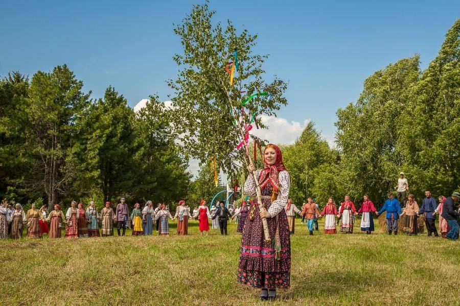 The weather sets the mood for a truly memorable folk festival