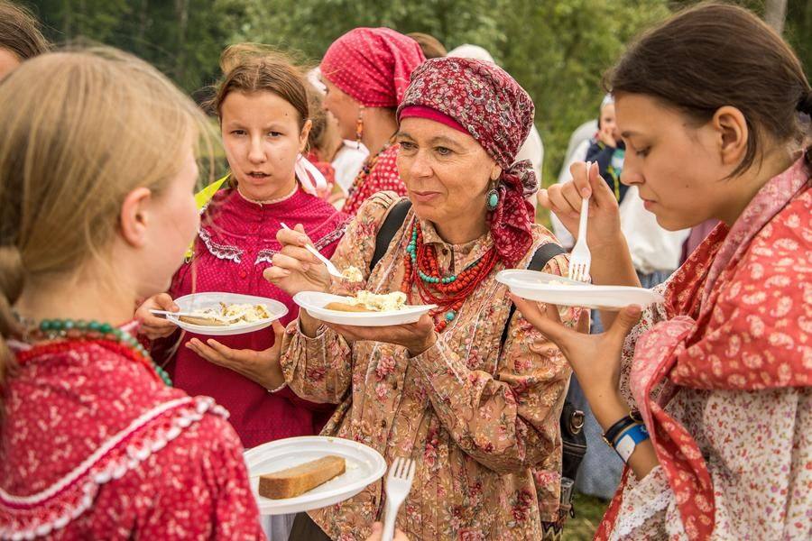 This festival dish hits the spot after hours of folk activities in the fresh air