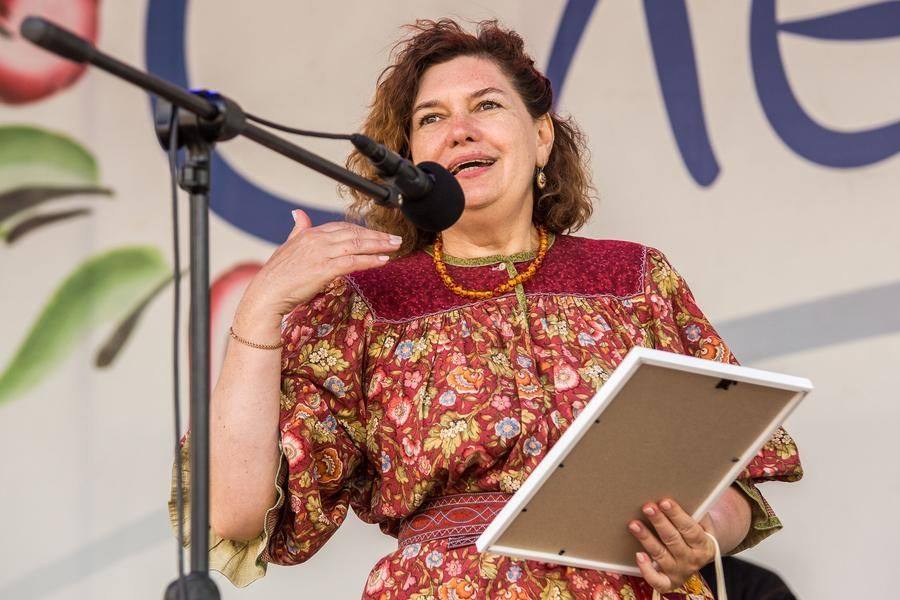Victoria Bagrintseva, director of the State Center for Folk Art, wraps up the results with genuine enthusiasm
