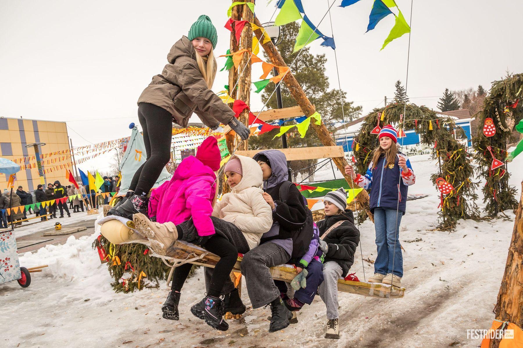 This year, the festivities outgrew the cozy halls and took over the entire square near the Cultural Center