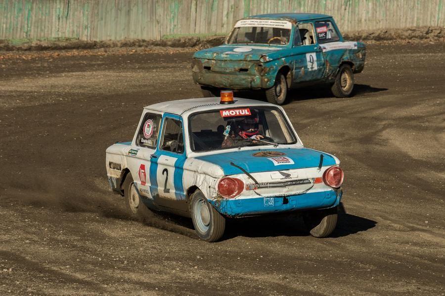 The leader emerges quickly — but there’s no shortage of rivals to challenge him!