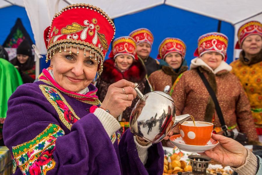 The jury’s next tasty stop is Ilyinskoye village (Kataysk District)