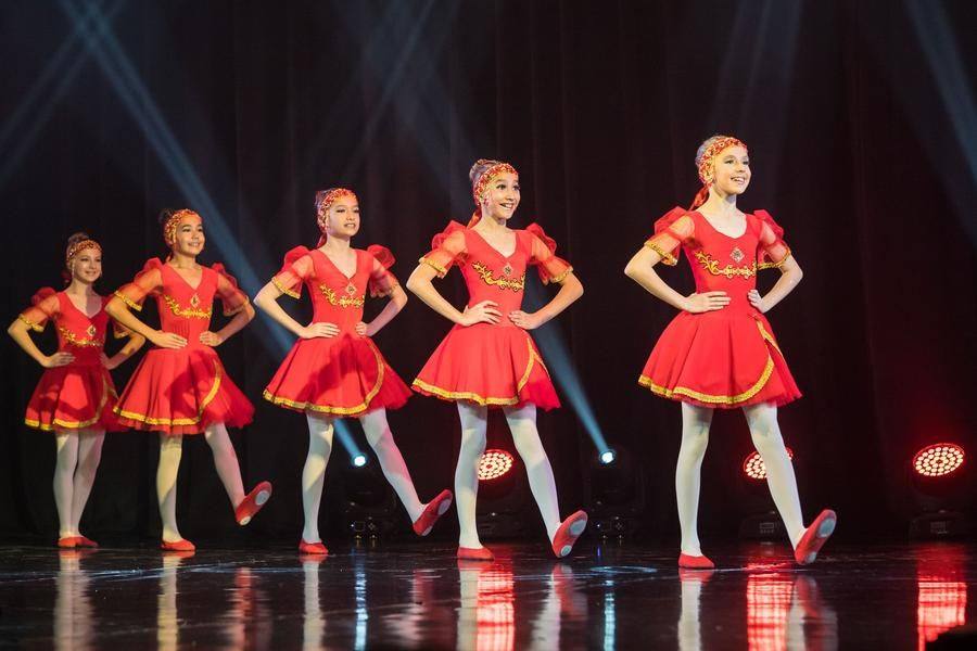 The spirited prologue of the New Year’s program is titled “Russian Souvenir”