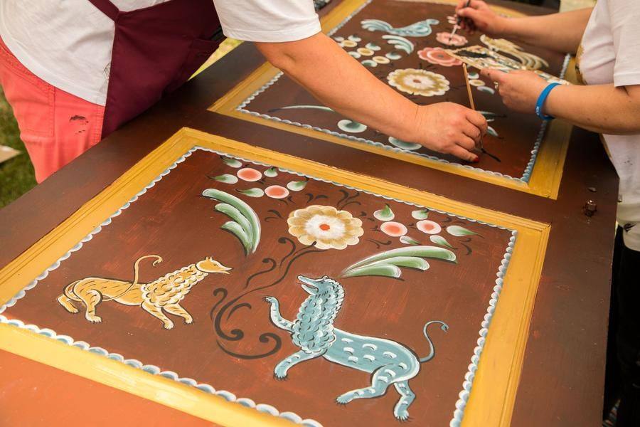 The door made by the craftswomen from Tara will stand out both to the audience and the jury