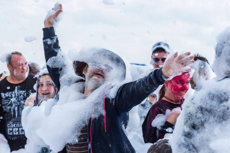 The soft white bubbles let one hit pause on everything and just enjoy the moment