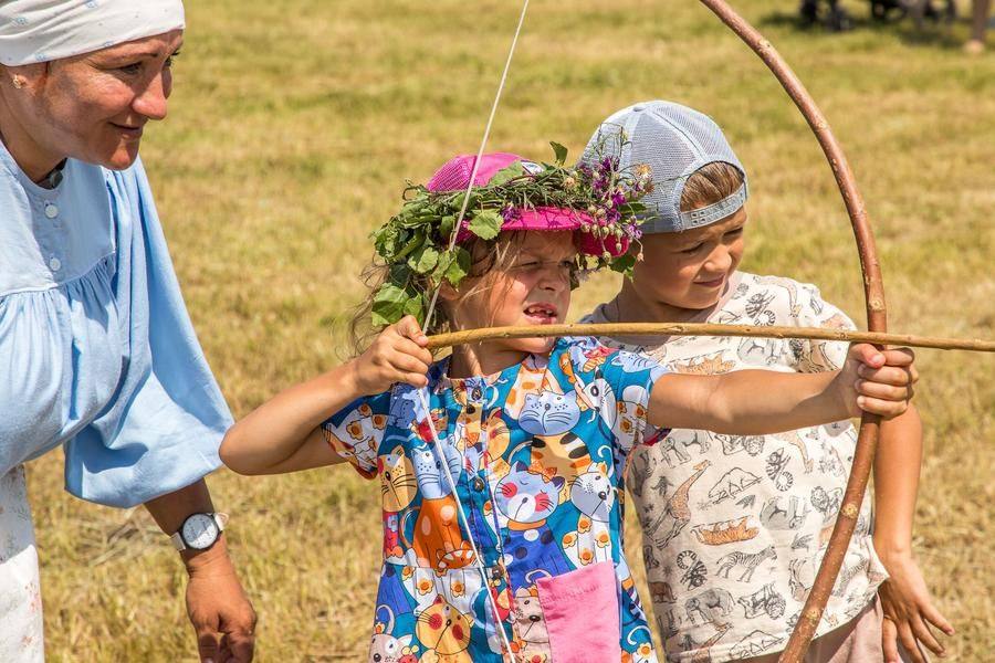 But with a helper like this, you’ll definitely hit the target!