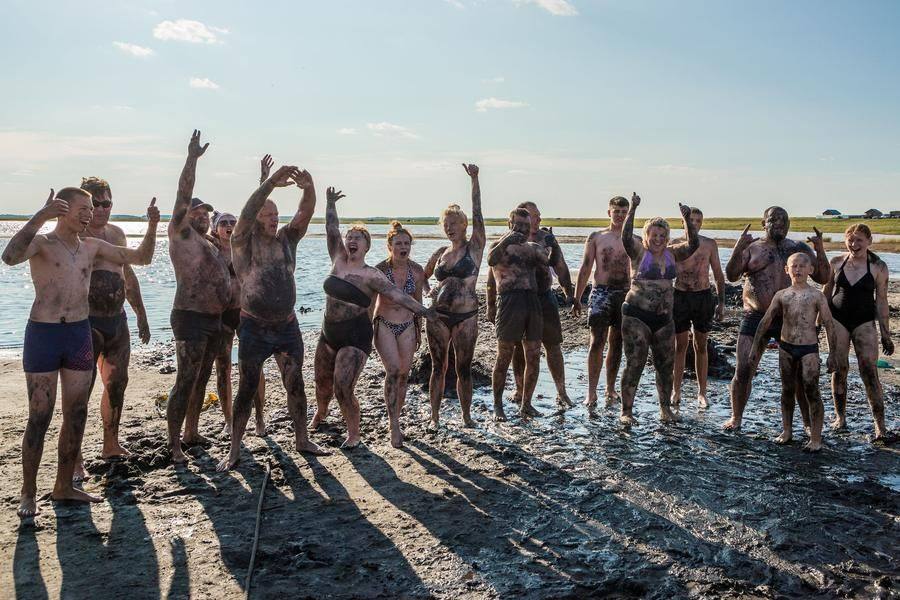 With that, the mud games come to an end
