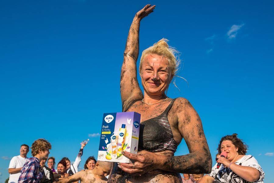In a minute, the shore will be empty — but the memories will last a long time