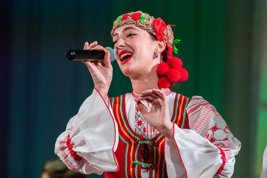 The program continues with the “Slavic Wreath” ensemble from OmCC&A