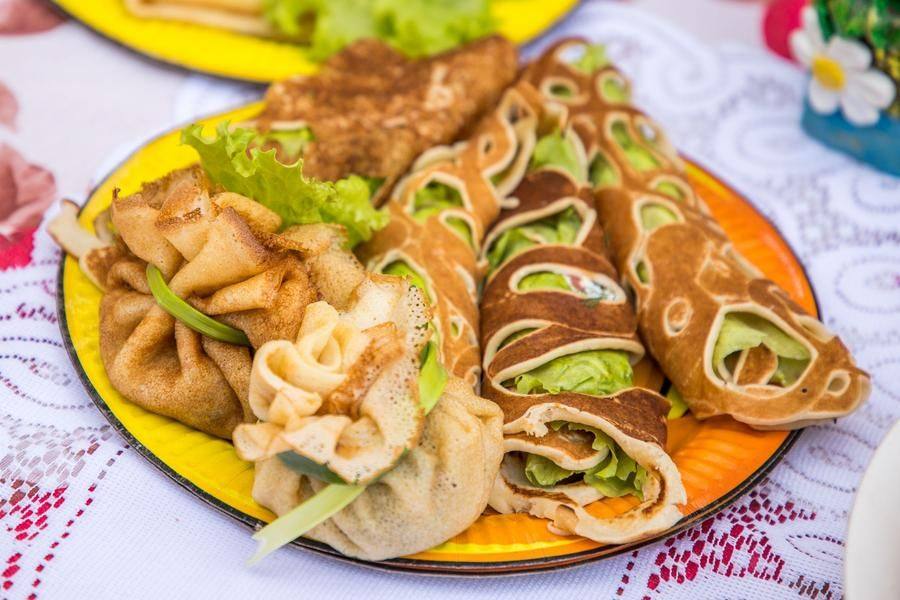 No easy task: the variety of shapes, sizes, and fillings is staggering