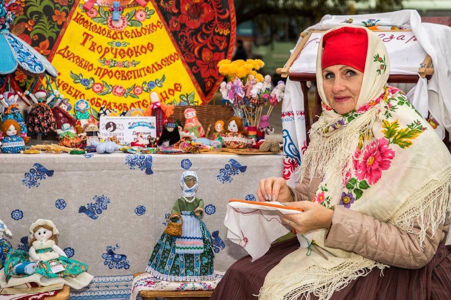 By the way, many masters pass their skills on to children — the “Svyatozar” Center is no exception