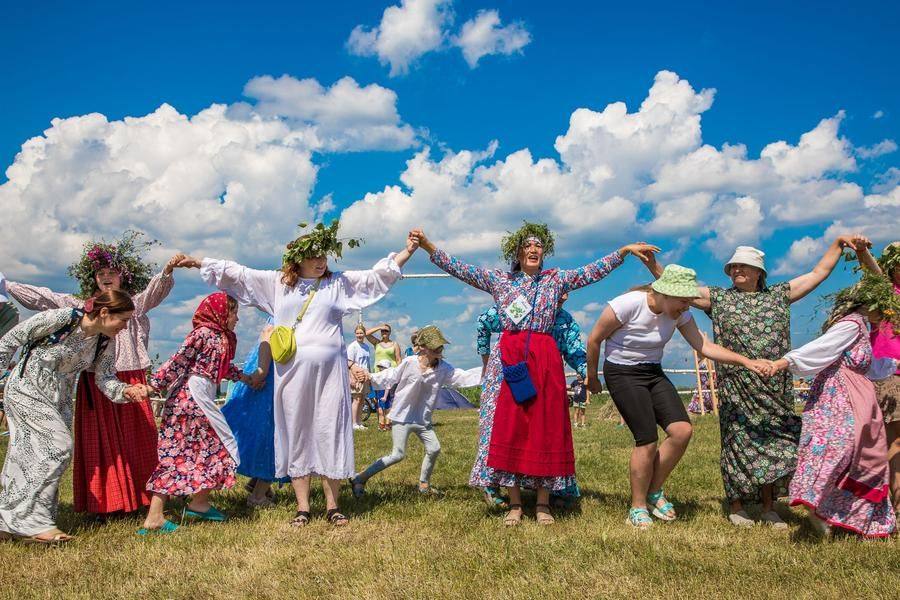 The patterns of traditional folk dances can be quite intricate