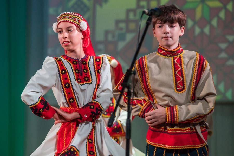 This is a Mordovian dance, enhanced with authentic stage costumes