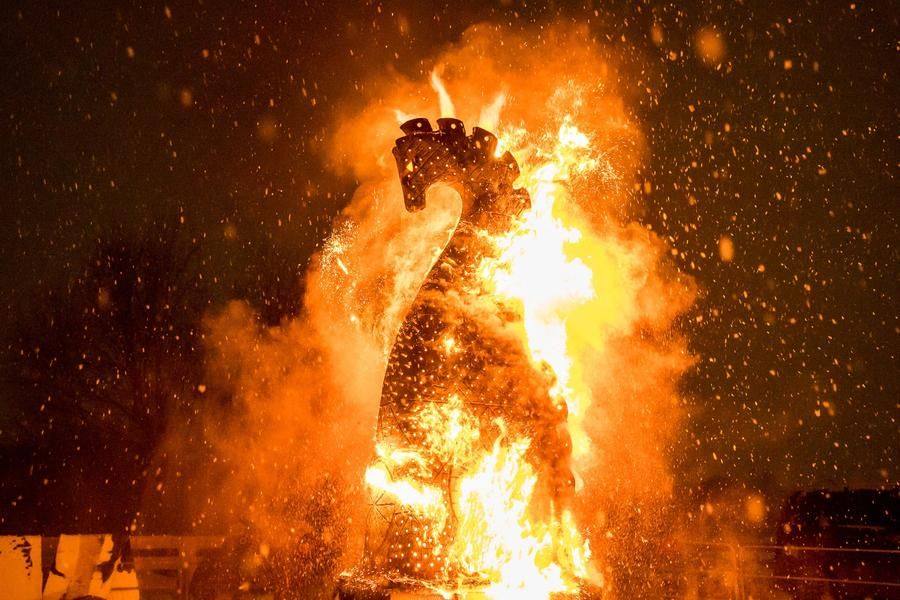 …and just a few seconds later — like a fabulous heroic horse