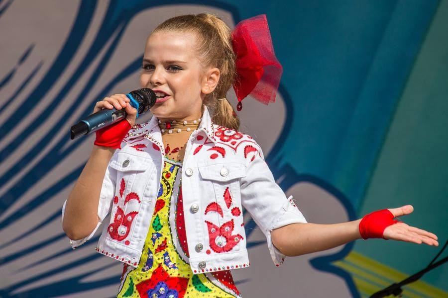 Their performance of the children’s song is energetic and highly professional