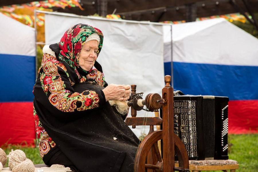Every year, the Pokrov Fair gathers more and more craftsmen from all over the country