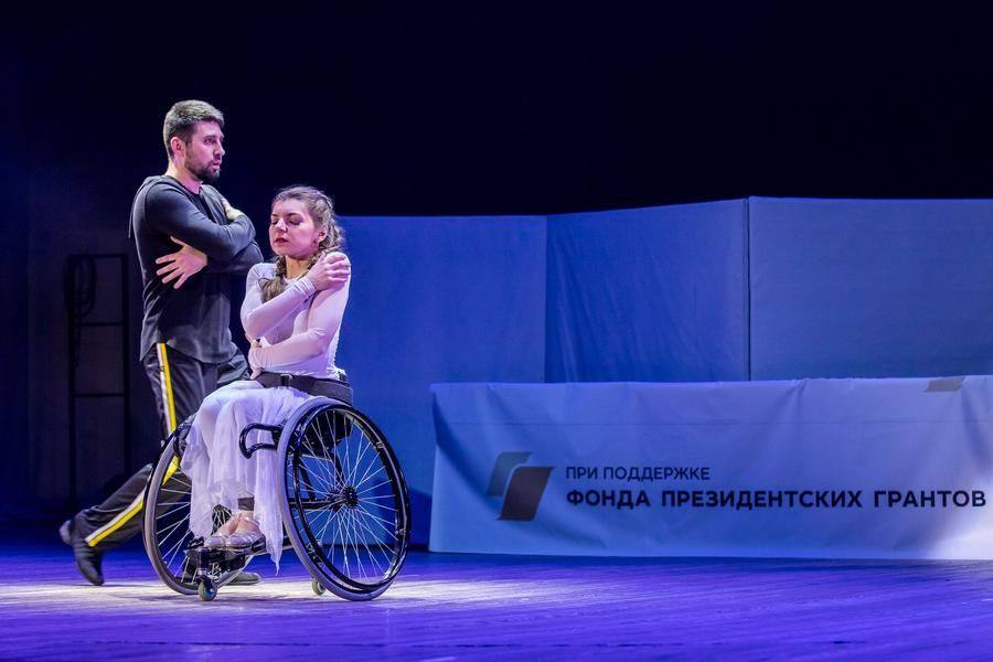 A play about happiness wouldn’t be complete without a dramatic storyline