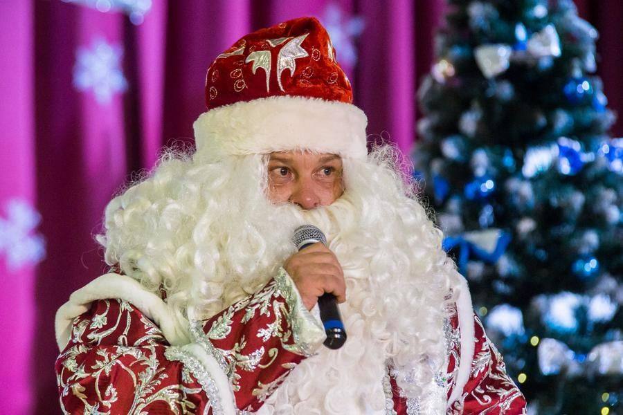 Father Frost from Ivanovka village perfectly fits the classic image
