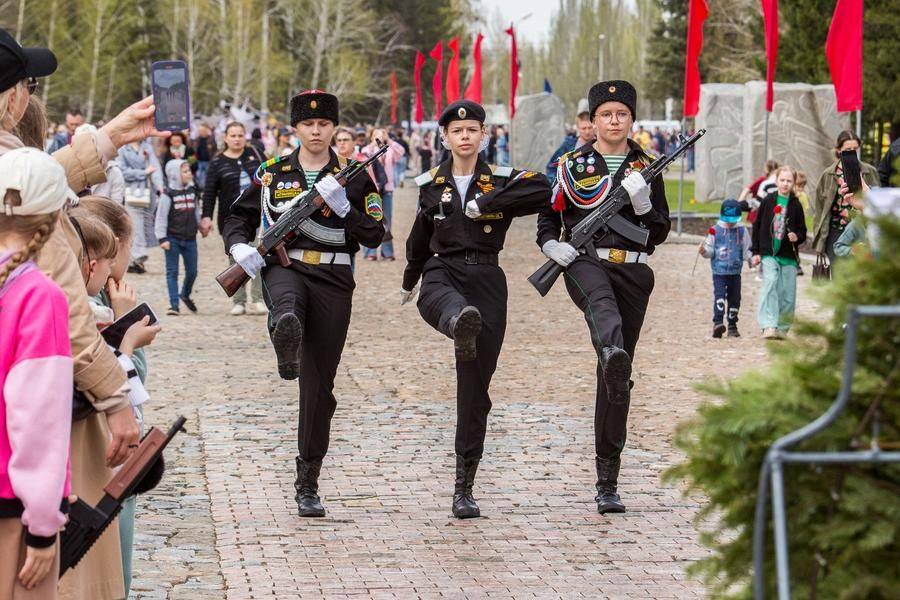 A solemn and spectacular guard rotation ceremony has been developed