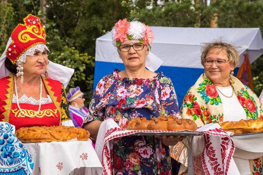 Costumes help bring the presentation of the baked goods to life
