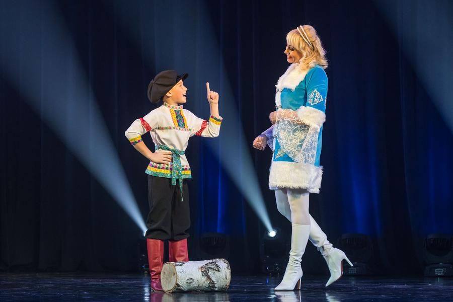 Meanwhile, new characters appear in the concert’s main fairy tale