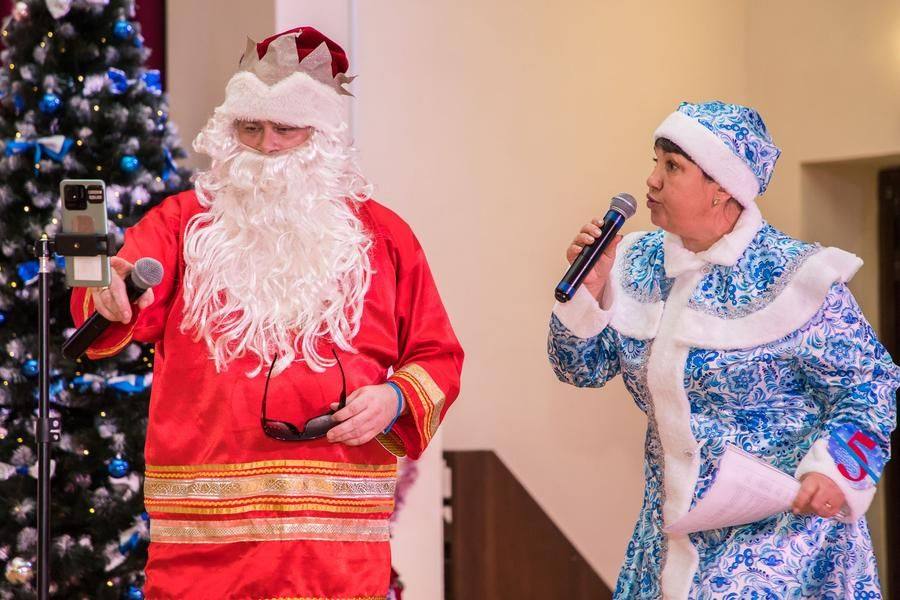 …much to the dismay of his Snow Maiden, who insists on getting back to tradition