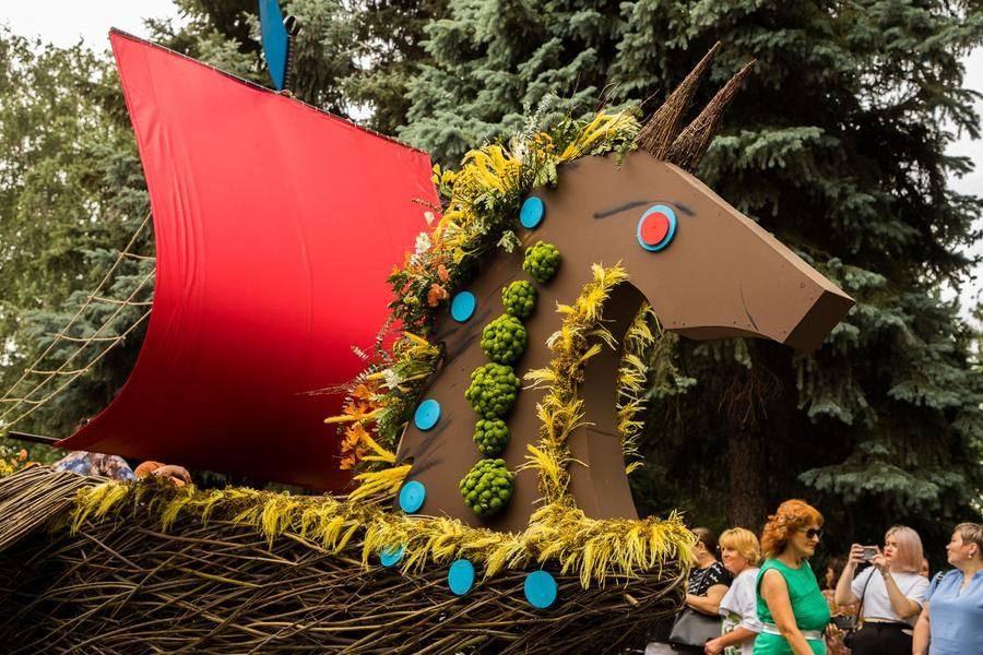 “The Flying Ship” is inspired by a popular Russian animated fairy tale