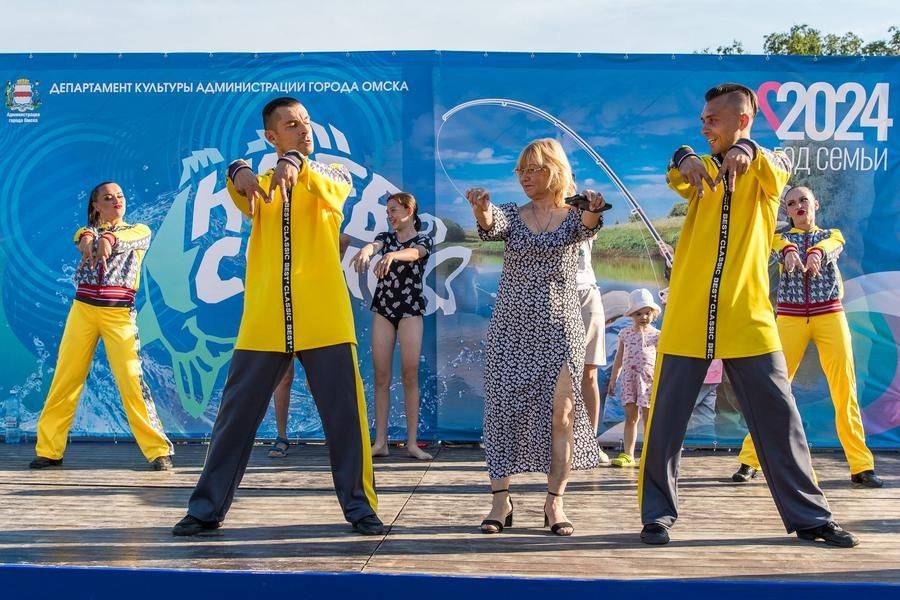 For this number, the audience is invited onto the stage