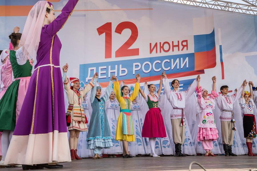 This medley showcases the full diversity of our costumes and cultures