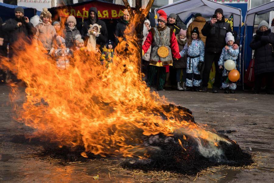 In the flames, all the hardships of the past year will burn away, and people will step into the new spring renewed