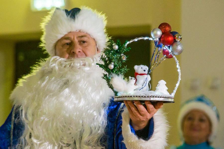 Usually, these are handmade winter‑themed items