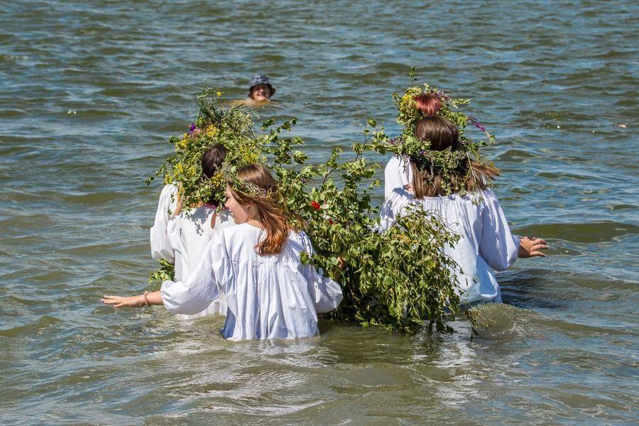 It’s great that the hot weather allows the ritual to be carried out in full