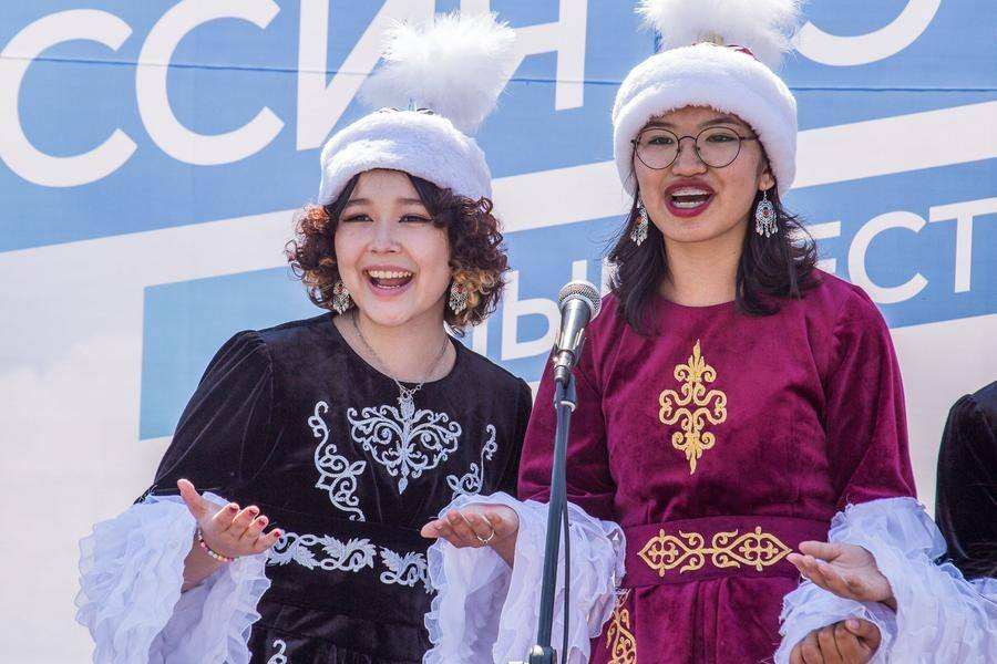 Here, songs are performed in Kazakh and other Turkic languages