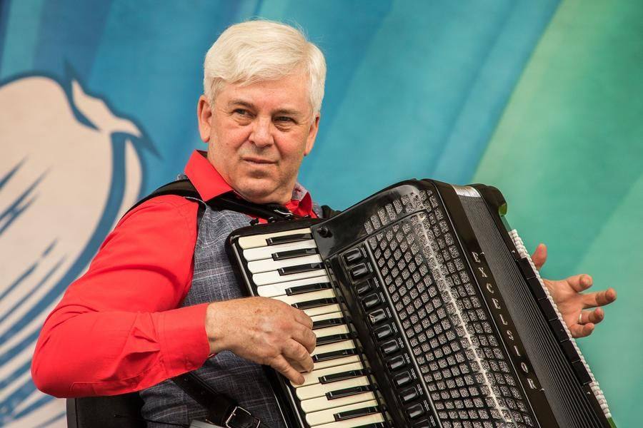 Vladimir Pluzhnik is the founder and artistic director