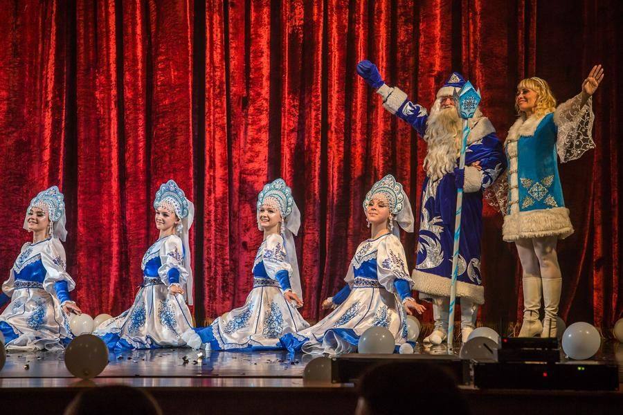 And even with the curtain closed, it’s not time to say goodbye to the beloved audience