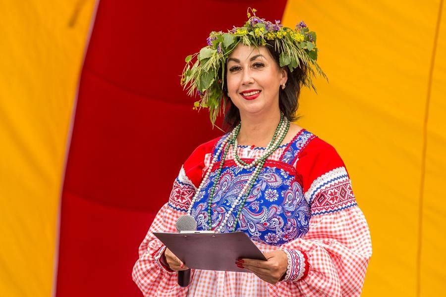 The hosts begin sharing stories about the traditions passed down from generation to generation