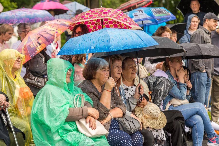 The audience is convinced: nature has no bad weather