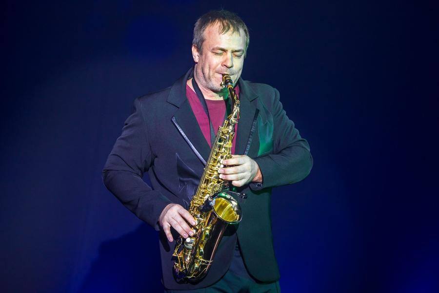 The inspiring melody is performed by Alexander Yachmenev — acrobat, coach, and musician