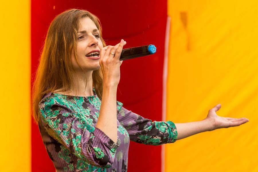 Diana Shaderkina from the Isetsky District chose the song “I am Russia, You are Russia!”