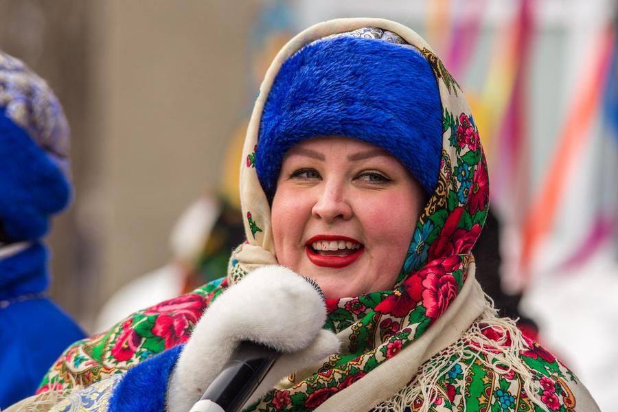 Lively songs and ditties remind everyone of the holiday’s roots