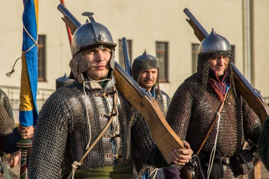 Before the official opening, the battle scenes need to be rehearsed