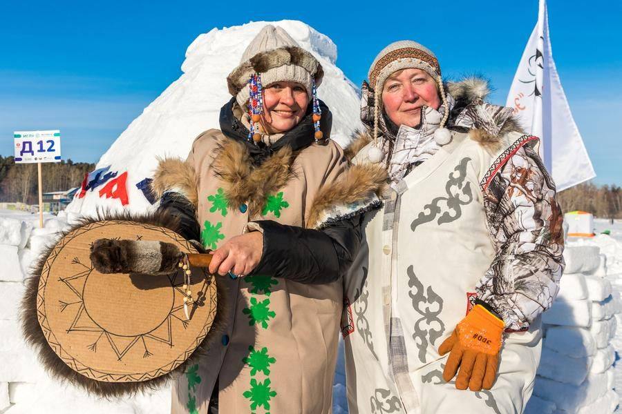 Its creators have put together a real winter celebration for everyone who came to the Ob Sea