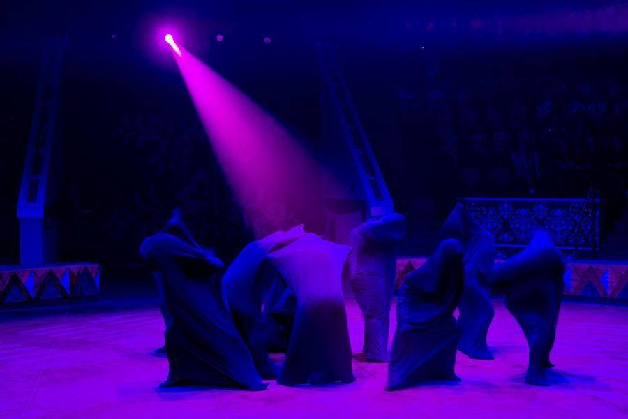 The gala concert opens with a theatrical and choreographic performance