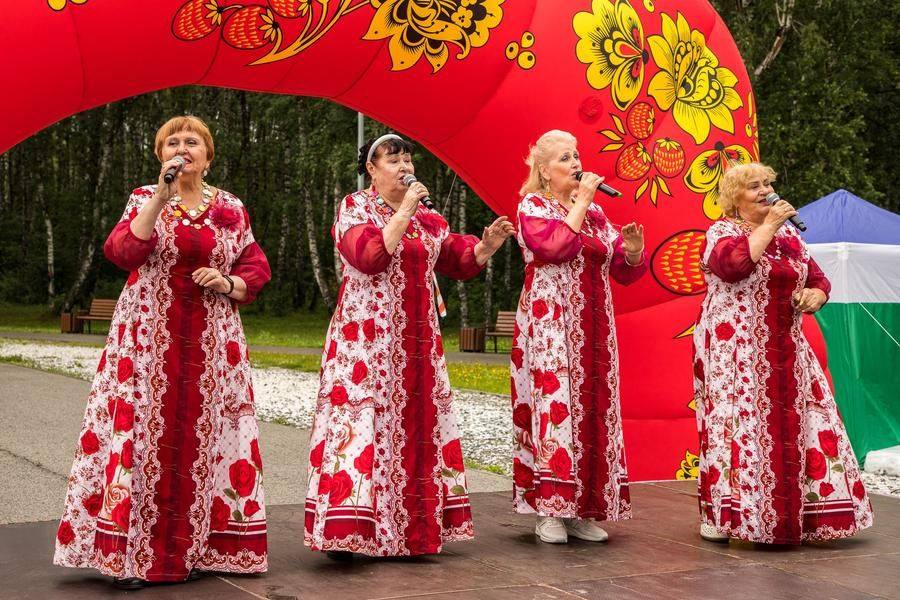 Their acts beautifully match the festival’s theme