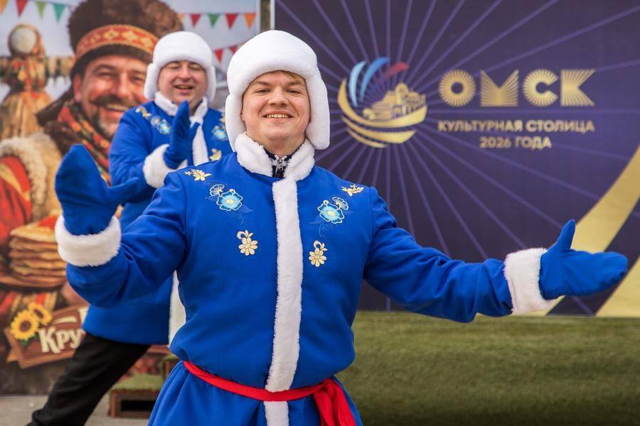 The male dancers of “Irtysh” set the tone for the grand finale