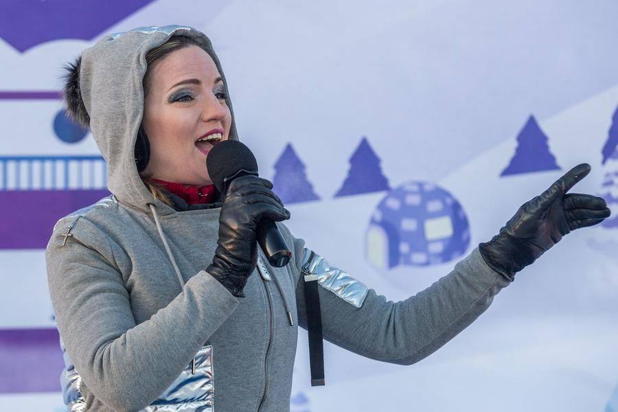 Natalia Basova, an Honored Worker of the All‑Russian Musical Society, takes the stage